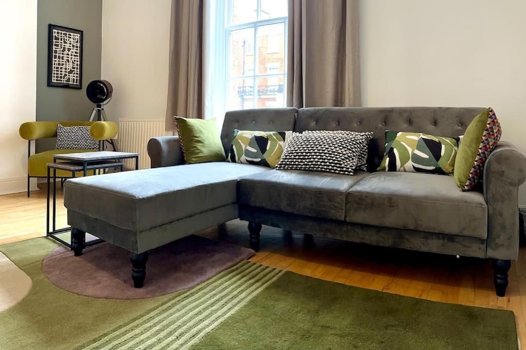 Апартаменты The Quirky Quarter- 2bedrooms