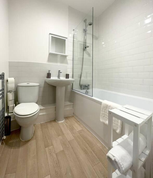 The Quirky Quarter- 2bedrooms Апартаменты *