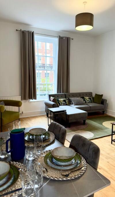The Quirky Quarter- 2bedrooms * Ливерпуль